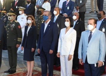 Presidente Abinader garantiza gobierno honrará  memoria de todos “nuestros patricios y símbolos patrios”