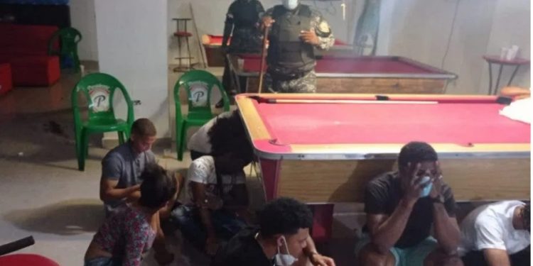 Intervienen fiesta clandestina Los Tres Brazos y billar en Villa Faro
