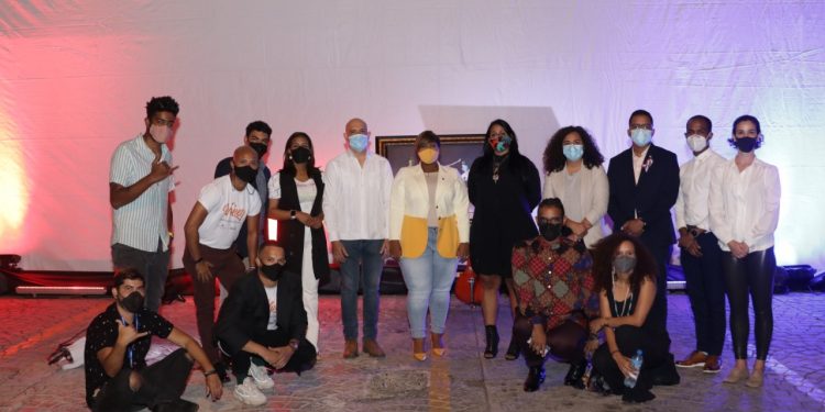 Ministerio Juventud y Proyecto Artístico Transitando presentan video musical “Volver”
