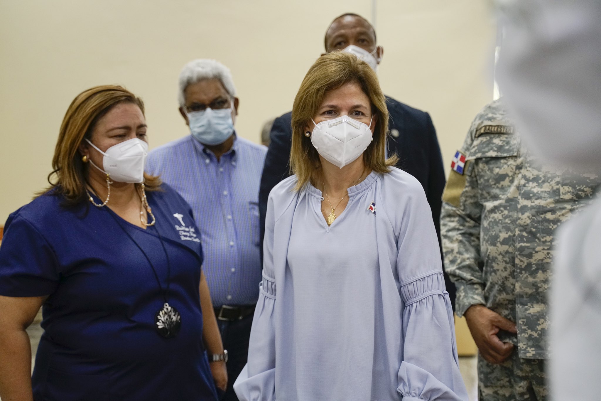 Vicepresidenta supervisa segunda etapa vacunación en la Unphu