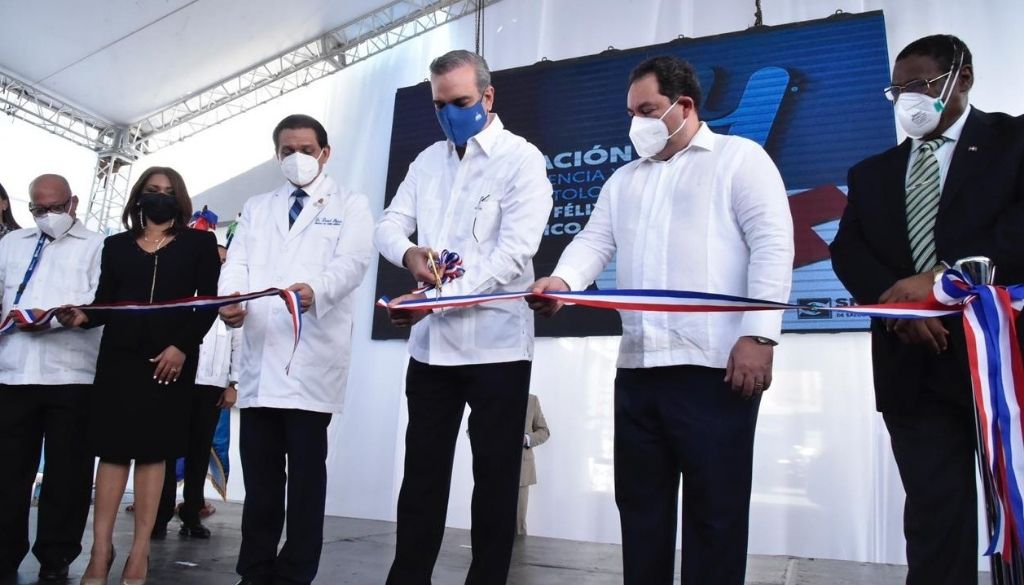 Presidente Abinader inaugura nuevas áreas hospital Félix María Goico