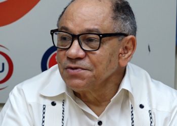 Advierten reclamos diputado Botello haría colapsar sistema Seguridad Social en el país
