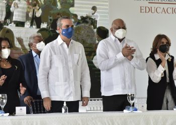 Inicia con éxito retorno a las aulas en 48 municipios