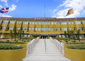 Presidente JCE afirma continúan trabajando para “recuperar” confianza