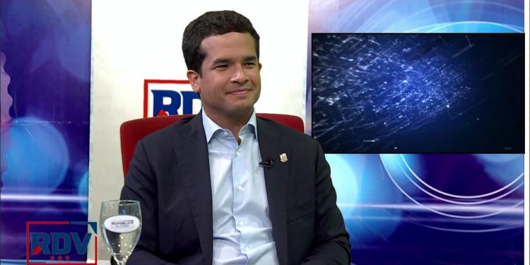 Omar Fernández advierte solo una causal tiene cabida en Código Penal “cuando la vida de la madre corre peligro”