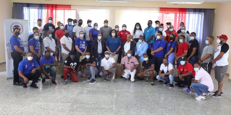 Programa capacitación de Miderec y CND impacta a más de 50 entrenadores  Samaná y Nagua