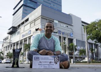 Yissus Taveras gana Premio Locutor Nacional 2021