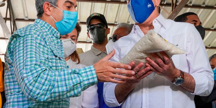 Lanzan campaña “Cocínale a Mamá con INESPRE” con ventas alimentos a bajos costos