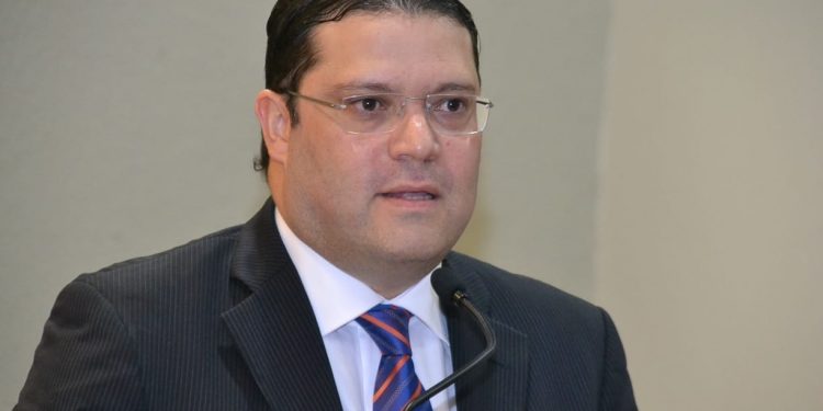 Aduanas supera en más del 30% proyección de recaudaciones