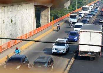 Para dar mantenimiento Obras Públicas cierra puente Jacinto Peynado