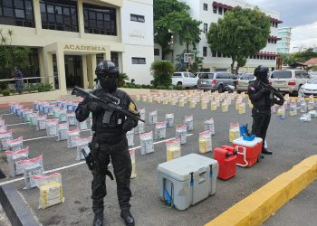 Ocupan 897 paquetes de cocaína en costas de Bani