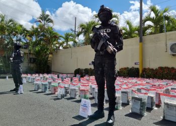 Ocupan 854 paquetes de cocaína en costas Barahona y   Puerto Caucedo