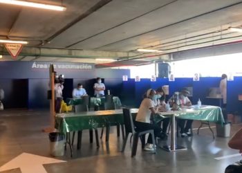 Centro vacunación continúan jornada habitual