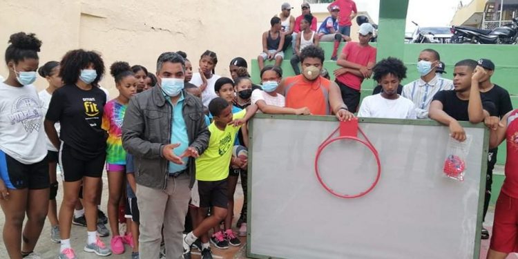 Regidor Vinicio Aquino llama a respaldar el deporte en Santo Domingo Oeste