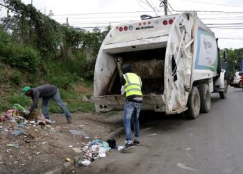 Alcaldía SDN inicia recolección desechos con rutas y frecuencias en barrios Sabana Perdida