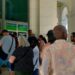 Cuba suspende los depósitos de dólares en efectivo en la isla
