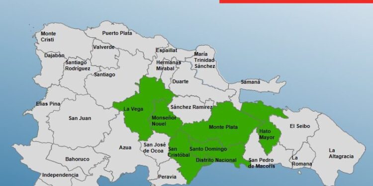 COE mantiene alerta para 10 provincias