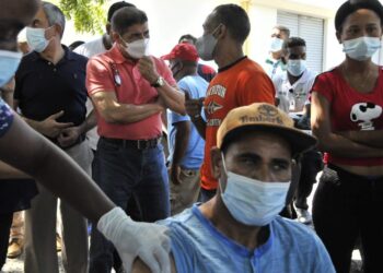 Con apoyo de Gabinete Agropecuario gobierno vacuna 20 mil  personas en jornada inoculación contra COVID 19