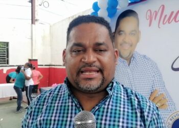Diputado Sandro Sánchez entrega más de 200 regalos y dinero en efectivo a mujeres del municipio Pedro Brand. VIDEO