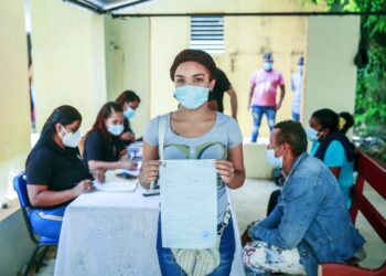 JCE realiza operativo manual declaración tardía nacimiento en SDN