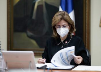 Gobierno anuncia aplicará a partir de este jueves exclusivamente la segunda dosis de vacuna