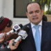 Surun Hernández denuncia mafia en falsificación de expedientes para estafar
