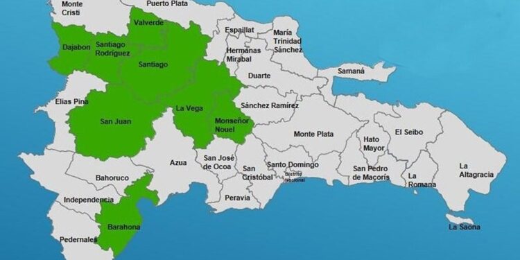 COE pone bajo alerta varias provincias por Onda Tropical