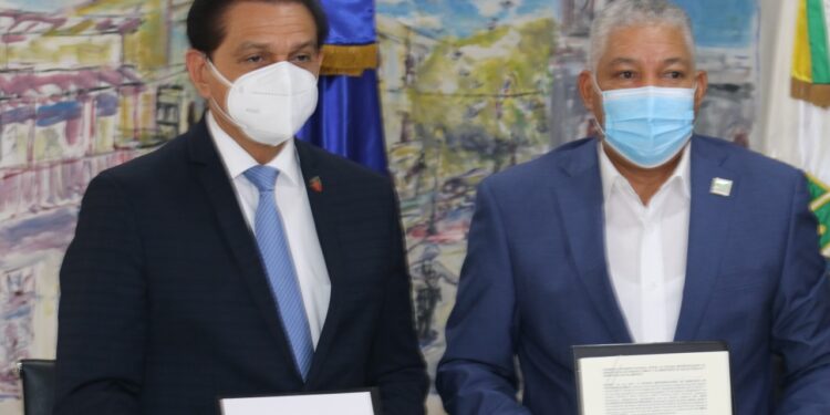 OMSA y Salud Pública unifican criterios en torno a plan austeridad del Estado