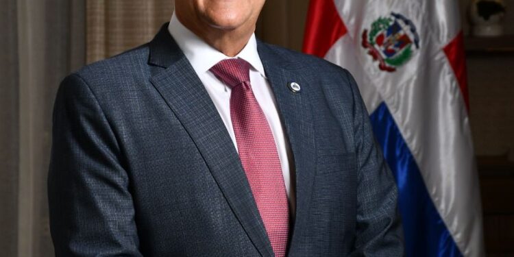 Ministro de la Presidencia Lisandro Macarrulla atribuye a injurias lo vinculan a exprocurador  