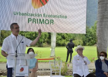 Presidente Abinader inaugura parque turístico en Jarabacoa