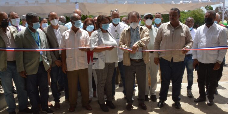Director Feda inaugura procesadora berenjena en San Juan de la Maguana