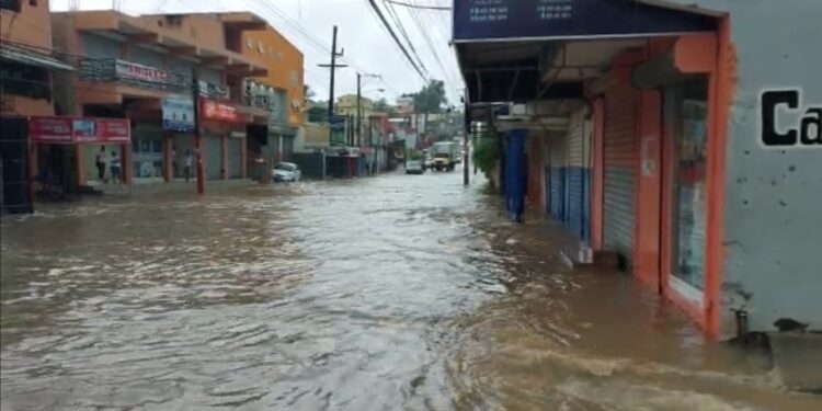 Barrios del DN inundado producto de intensas lluvias