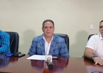 Transportistas garantizan no aumentar pasaje y piden gobierno vaya en su auxilio