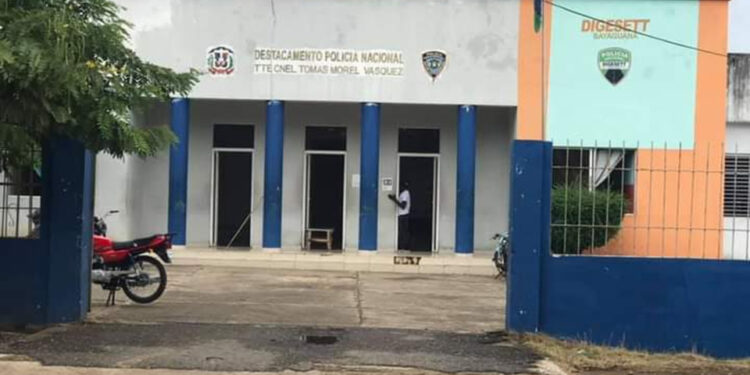 Se escapan dos presos preventivos   de cárcel en Bayaguana
