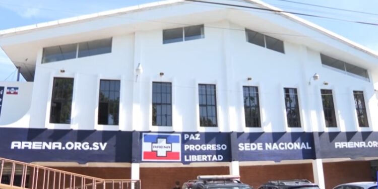 Bukele respalda operación anticorrupción contra opositor Arena en El Salvador