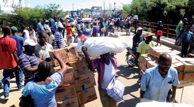 Gobierno dominicano reiniciará exportaciones hacia Haití por razones humanitarias