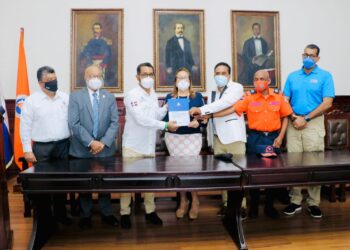 Defensa Civil diseña perfil vulnerabilidad provincia Santiago entrega a gobernadora