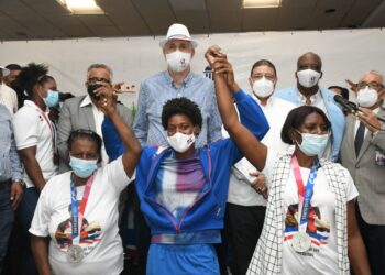 Caravana rumbo a Nizao para celebrar medalla de Marileidy