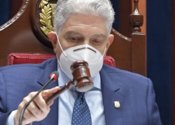 Presidente Senado favorece aprobación Código Electoral