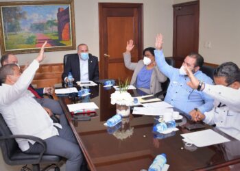 Comisión de Industria del Senado consultará el proyecto de Ley de fomento a la inversión con los sectores productivos
