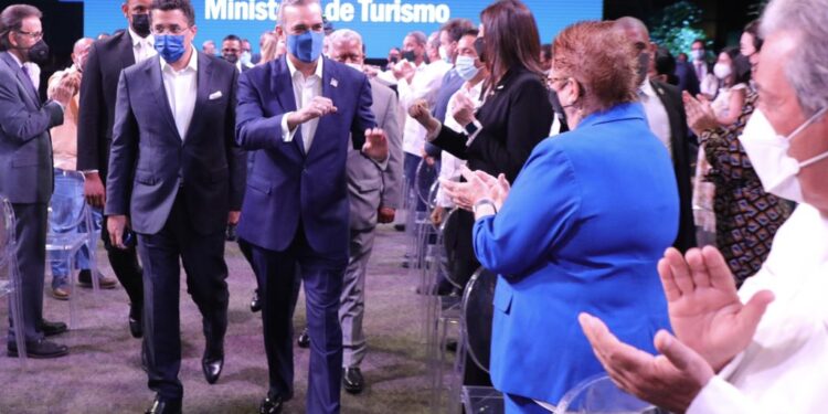 Turismo revela crecimiento vertiginoso del sector en últimos 11 meses