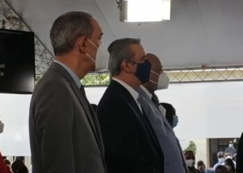Ministro Educación junto al presidente Abinader clausuran año escolar 2020-2021; presentan logros