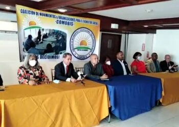 Organizaciones exigen empleos en el tren gubernamental