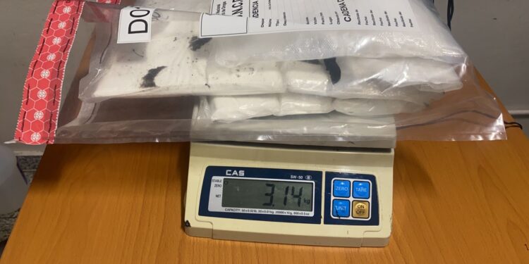 DNCD ocupa más de 3 kilos de cocaína en el AILA