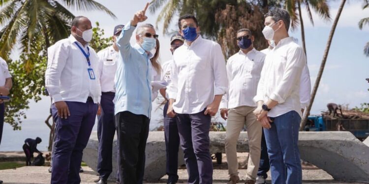 Ministro de Turismo y alcalde Manuel Jiménez coordinan proyectos turísticos en Santo Domingo Este