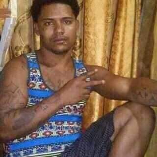 Multitud enardecida lincha presunto delincuente buscado por homicidio de su expareja y herir una prima de la víctima