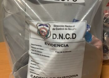 Detienen mujer en el AILA con más de cuatro kilos de cocaína