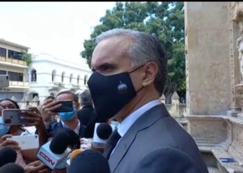 Ministro Trabajo llama a la cordura ante paro convocado por los médicos