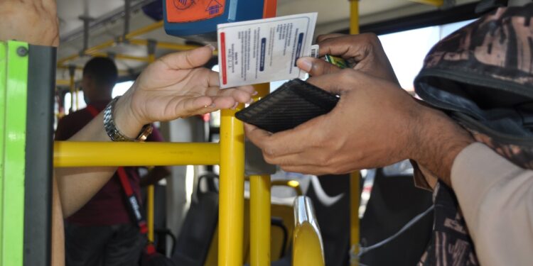 OMSA crea campaña informativa “con tarjeta en mano, por la salud de todos”