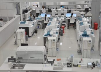 Referencia Laboratorio Clínico dispone de pruebas parq identificar variantes del COVID-19